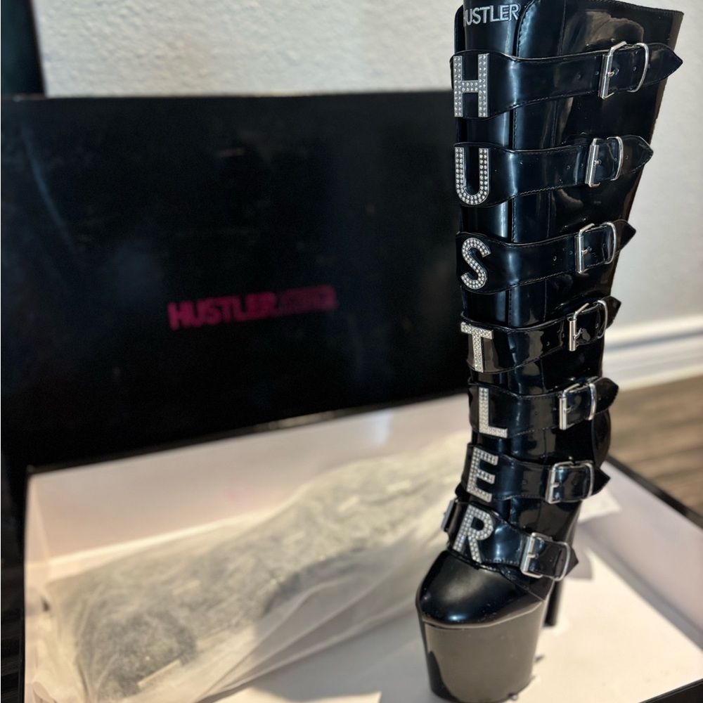 Hustler Boots, size 6, brand new in box- $140